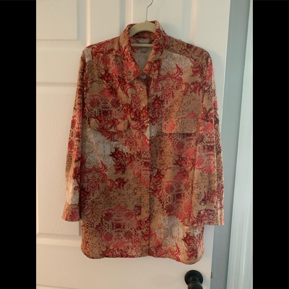White Stag Fall patterned blouse